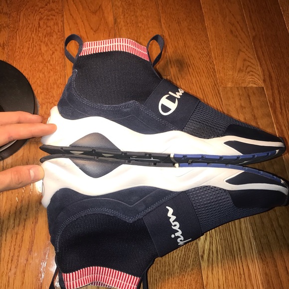 Size 10 champion hightops - Picture 2 of 6